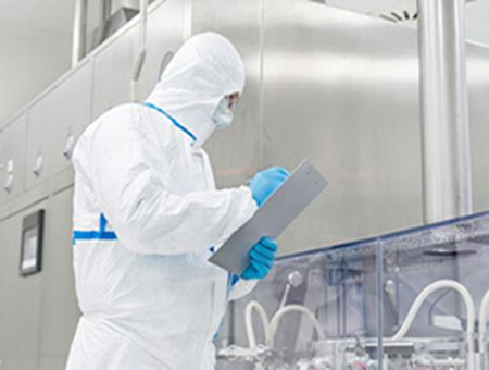 Cleanroom Pyrogen Sources: Gloves, Wipes, and People