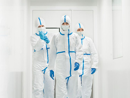Choosing The Right Wipe For Your Cleanroom